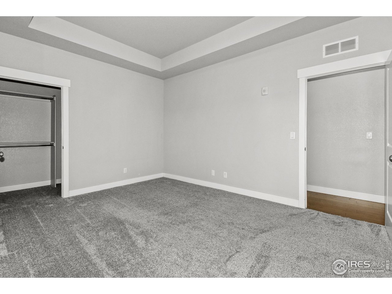 2750 Illinois Dr 10-206
