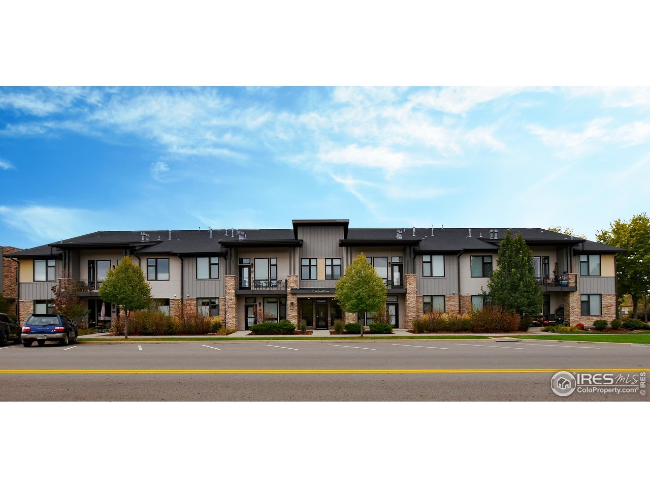2750 Illinois Dr 10-206