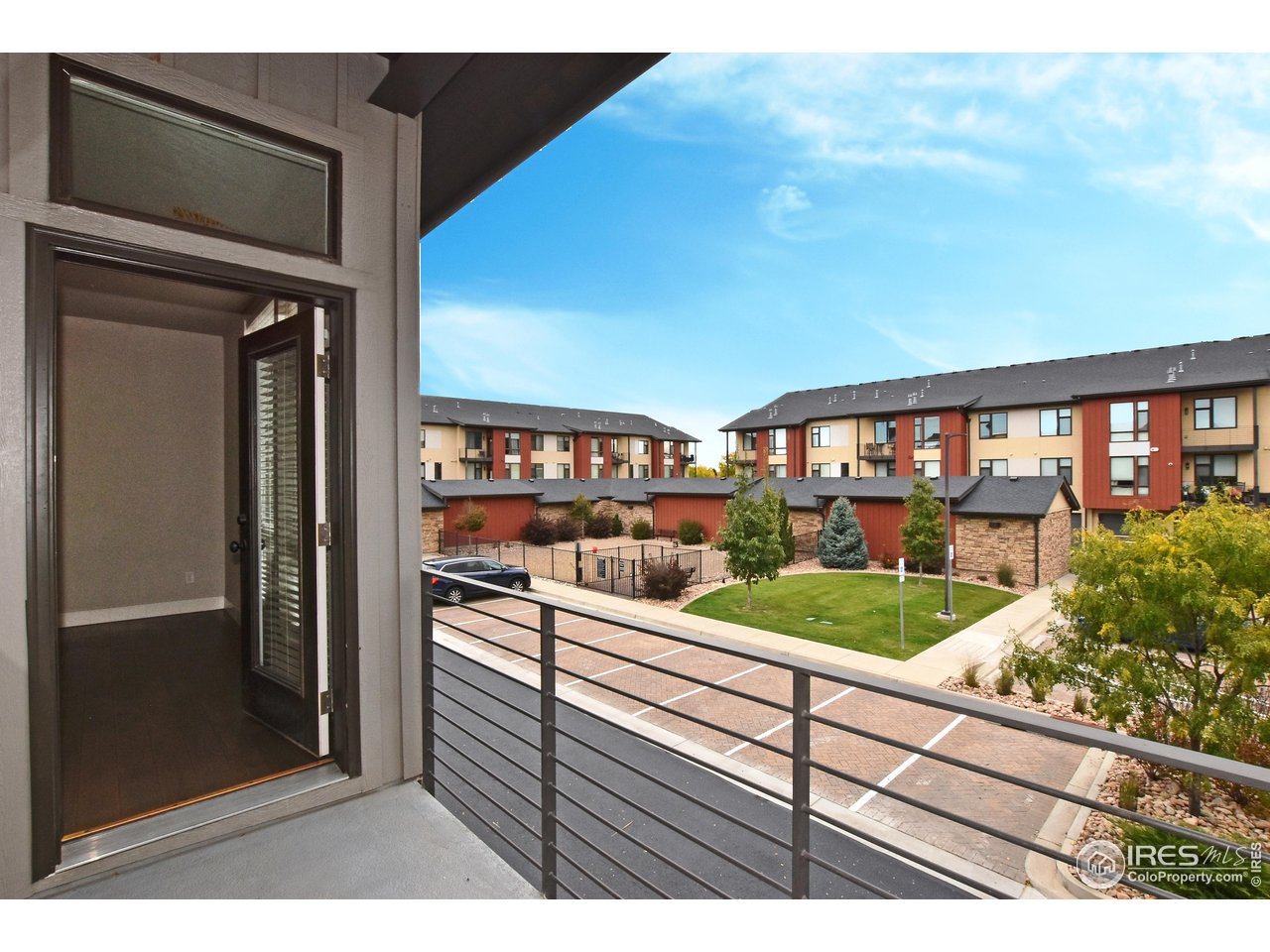 2750 Illinois Dr 10-206