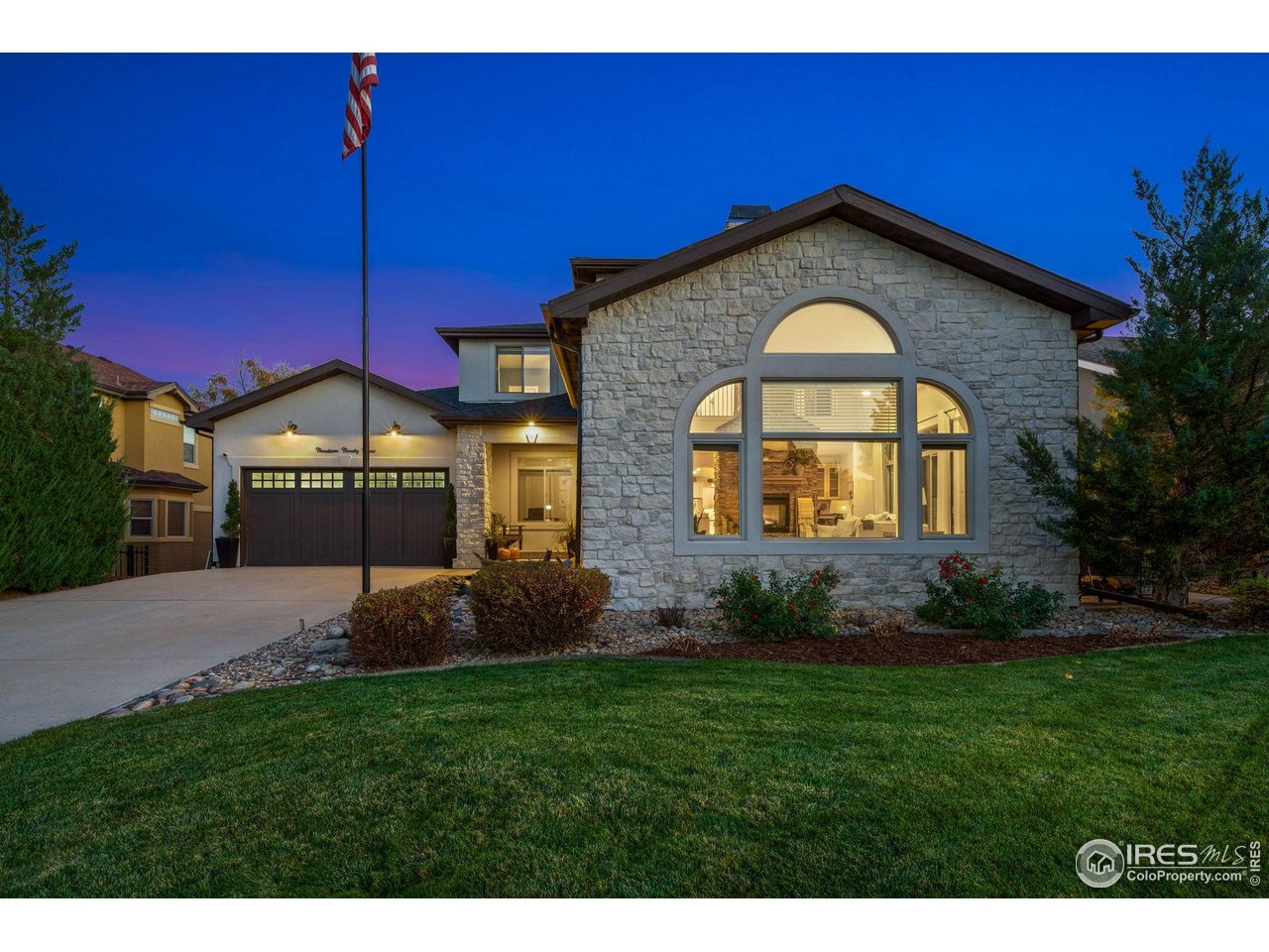 1999 Bayfront Dr