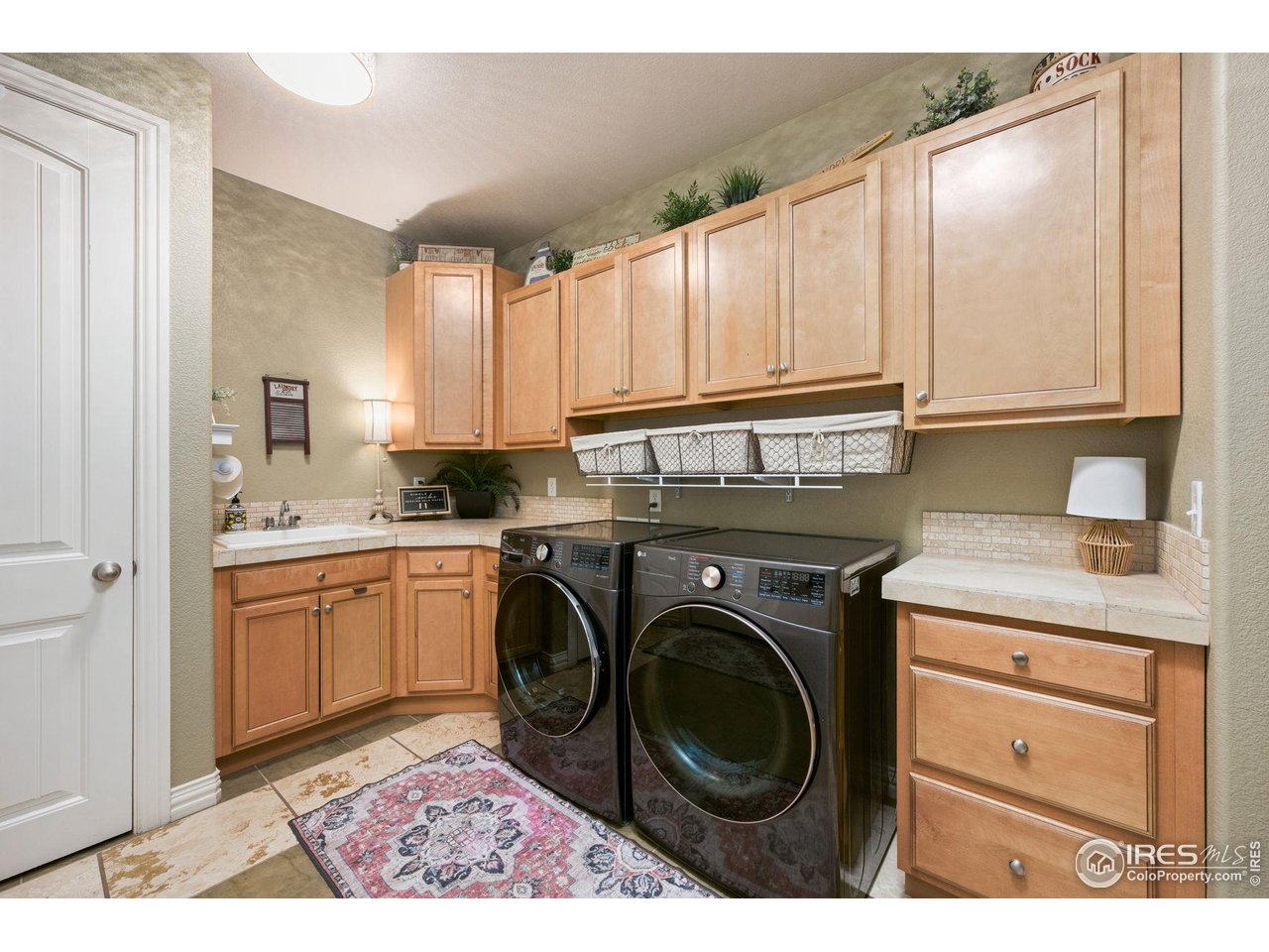 1999 Bayfront Dr