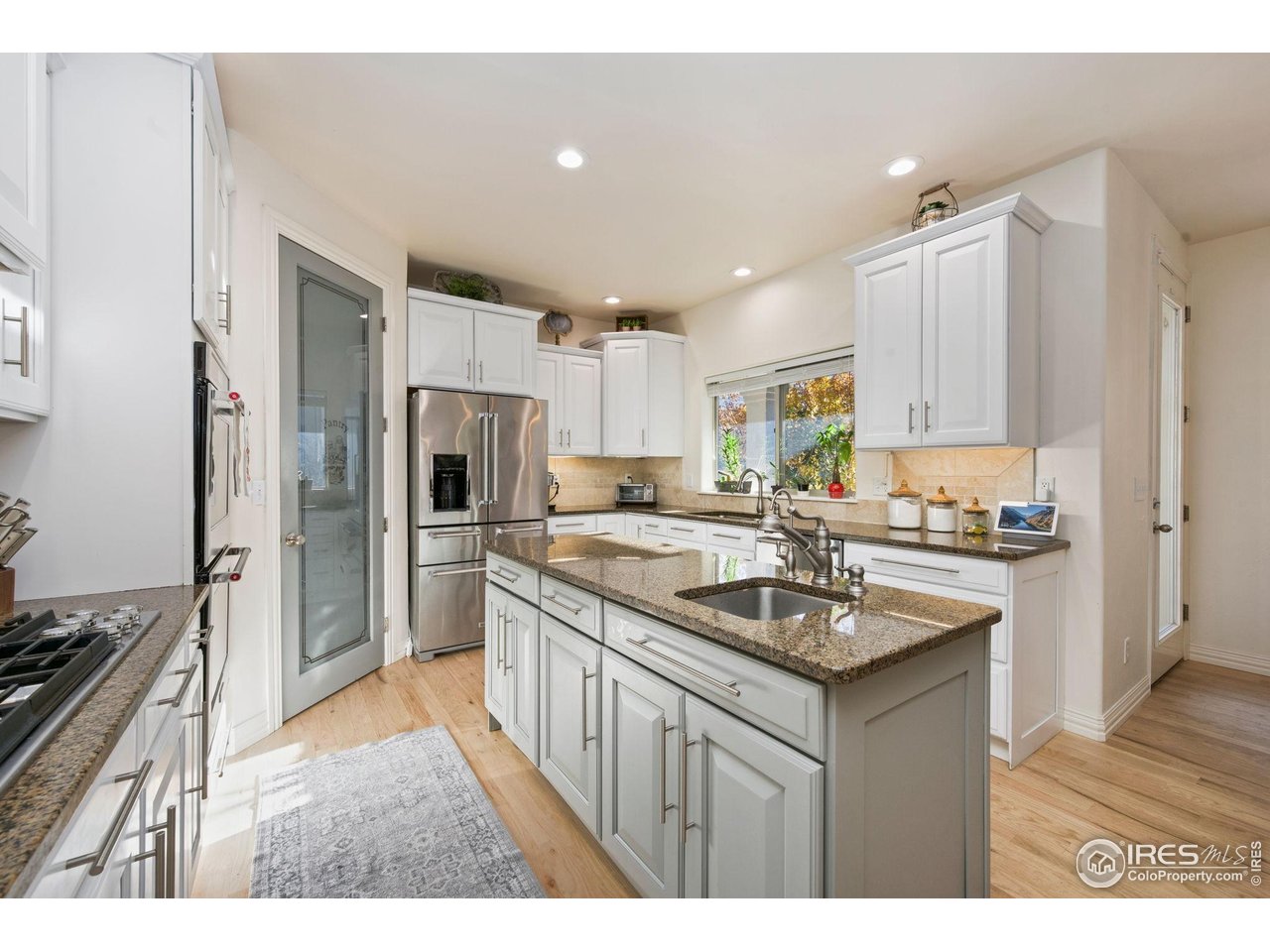 1999 Bayfront Dr