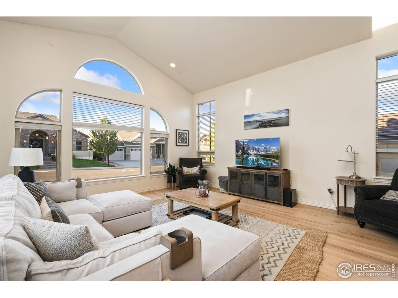 1999 Bayfront Dr