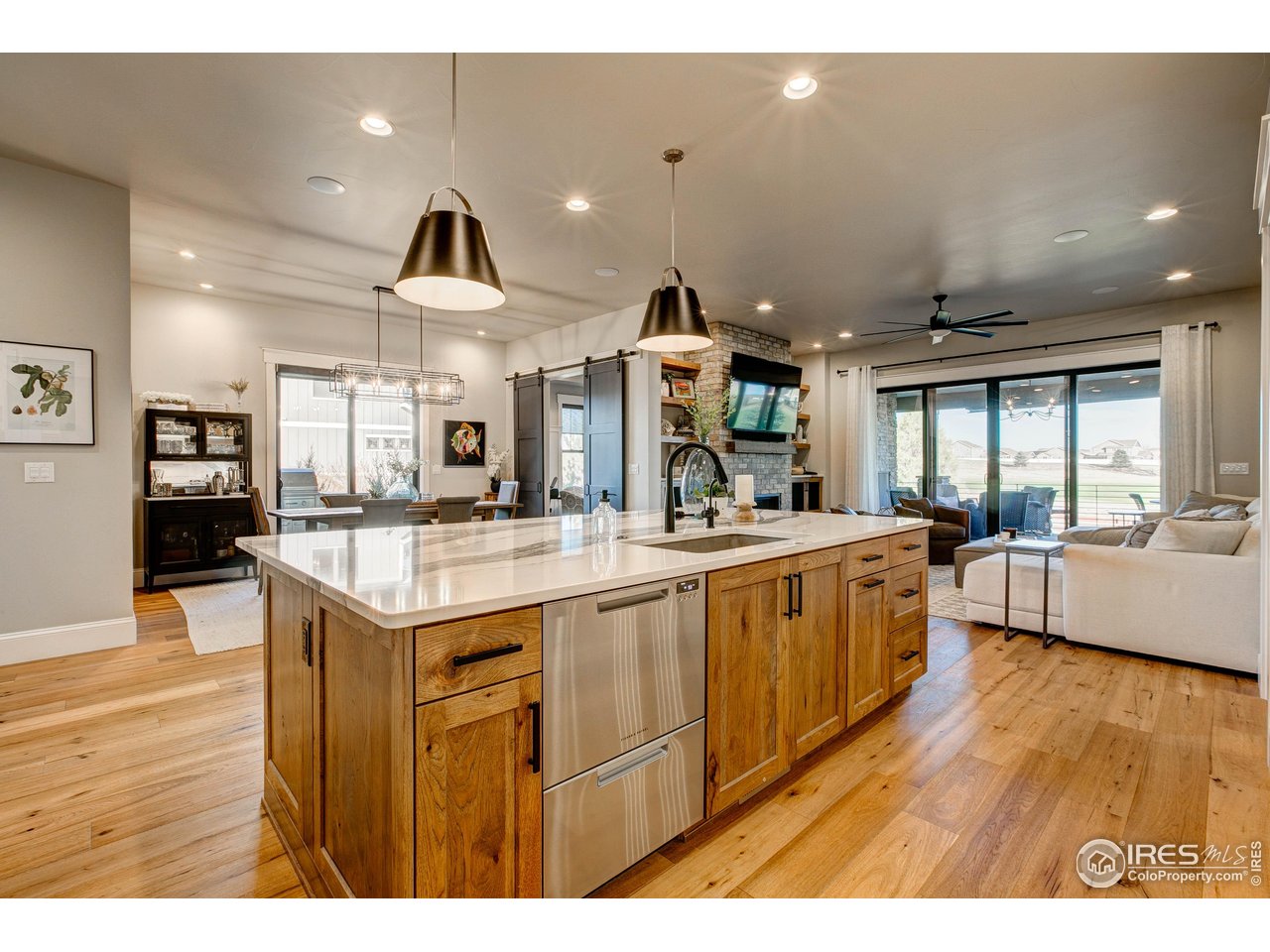 4224 Grand Park Dr