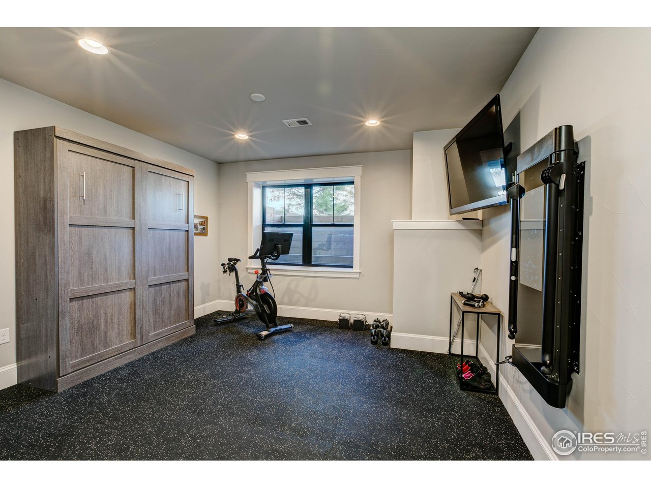 4224 Grand Park Dr