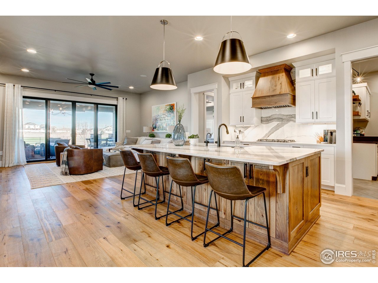 4224 Grand Park Dr