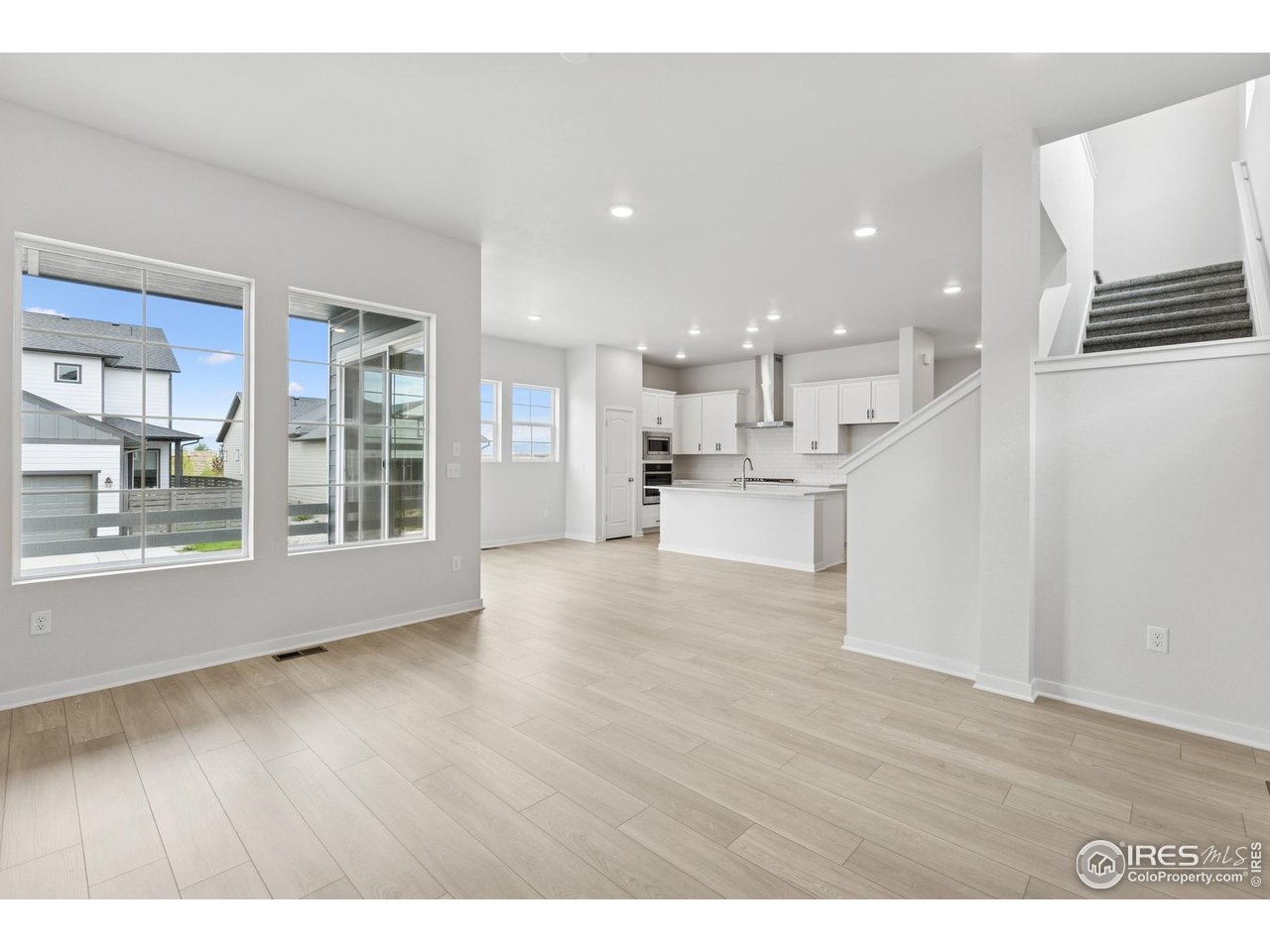 2703 Blue Iris Dr