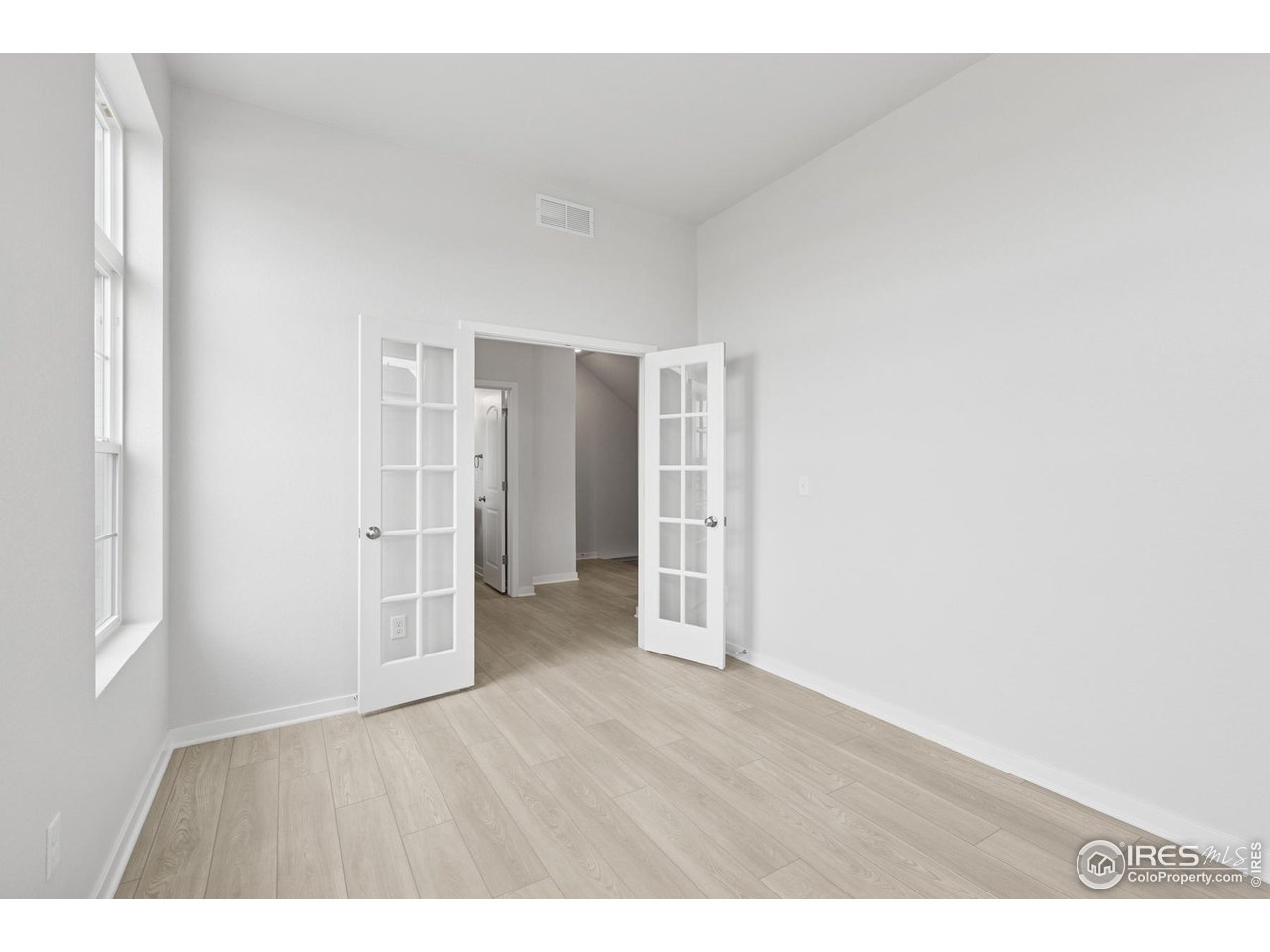 2703 Blue Iris Dr