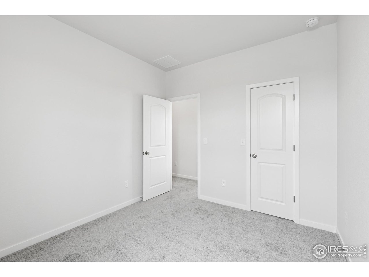 2703 Blue Iris Dr