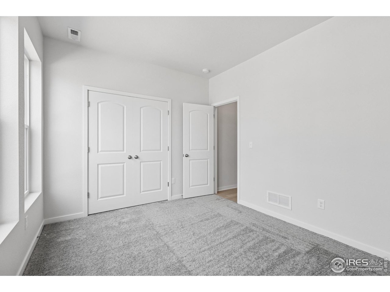 6340 Deerfoot Dr