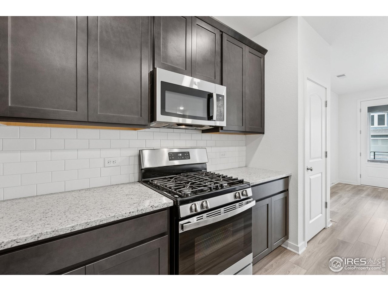 6334 Deerfoot Dr