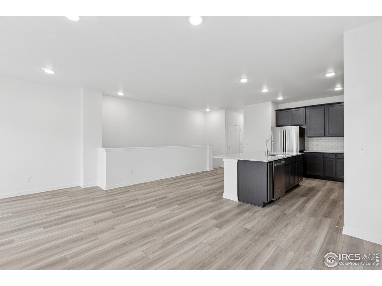 6334 Deerfoot Dr