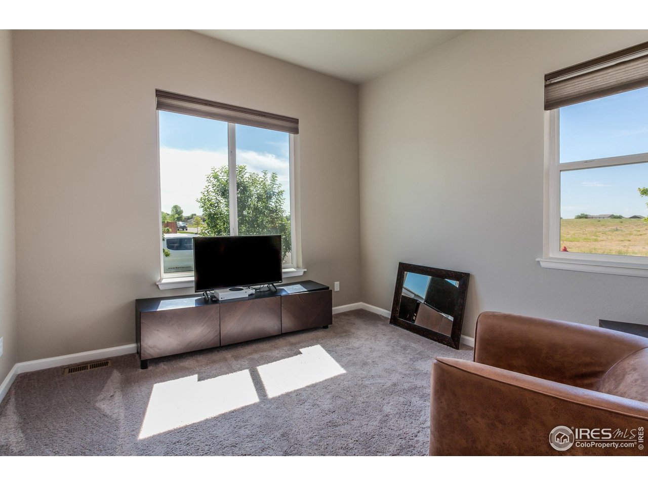1231 105th Ave Ct