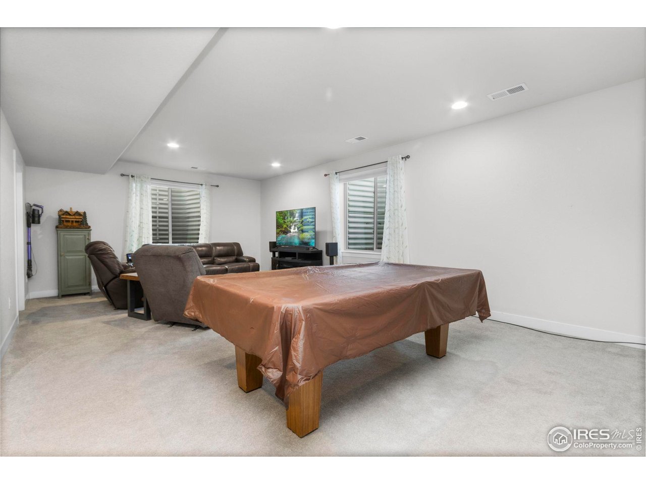 2093 Gather Ct