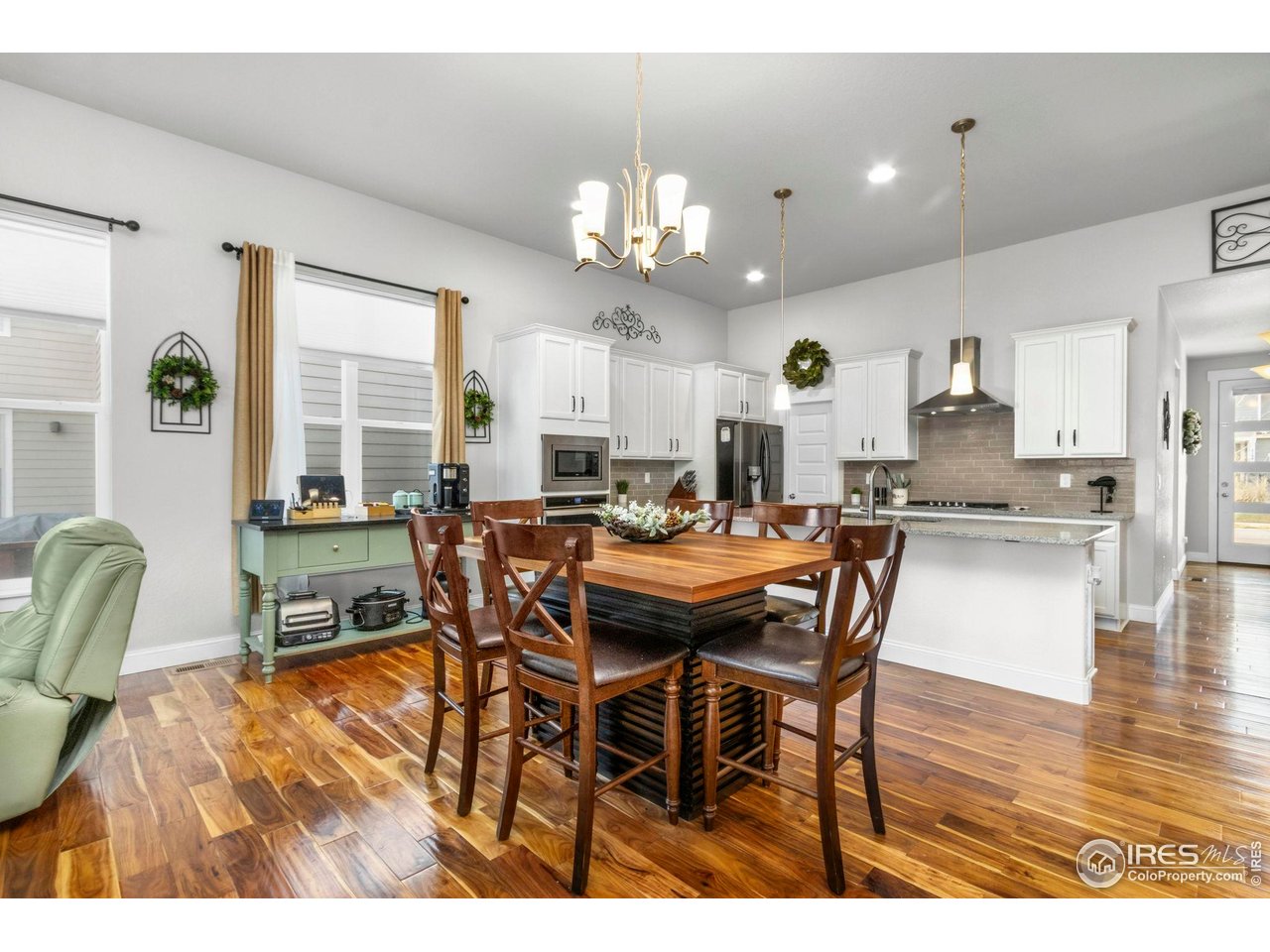2093 Gather Ct
