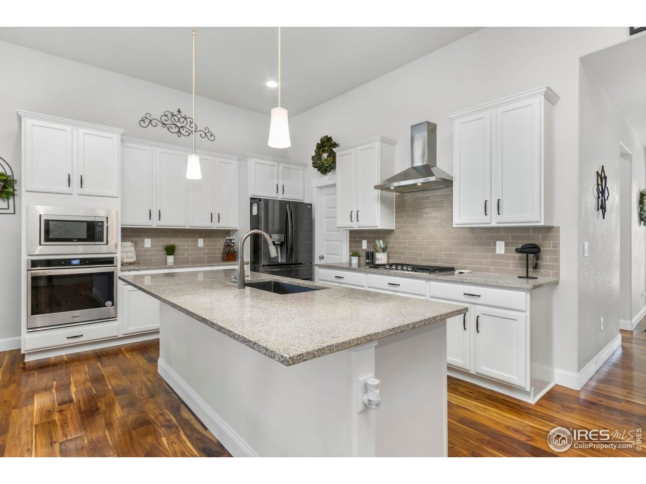 2093 Gather Ct