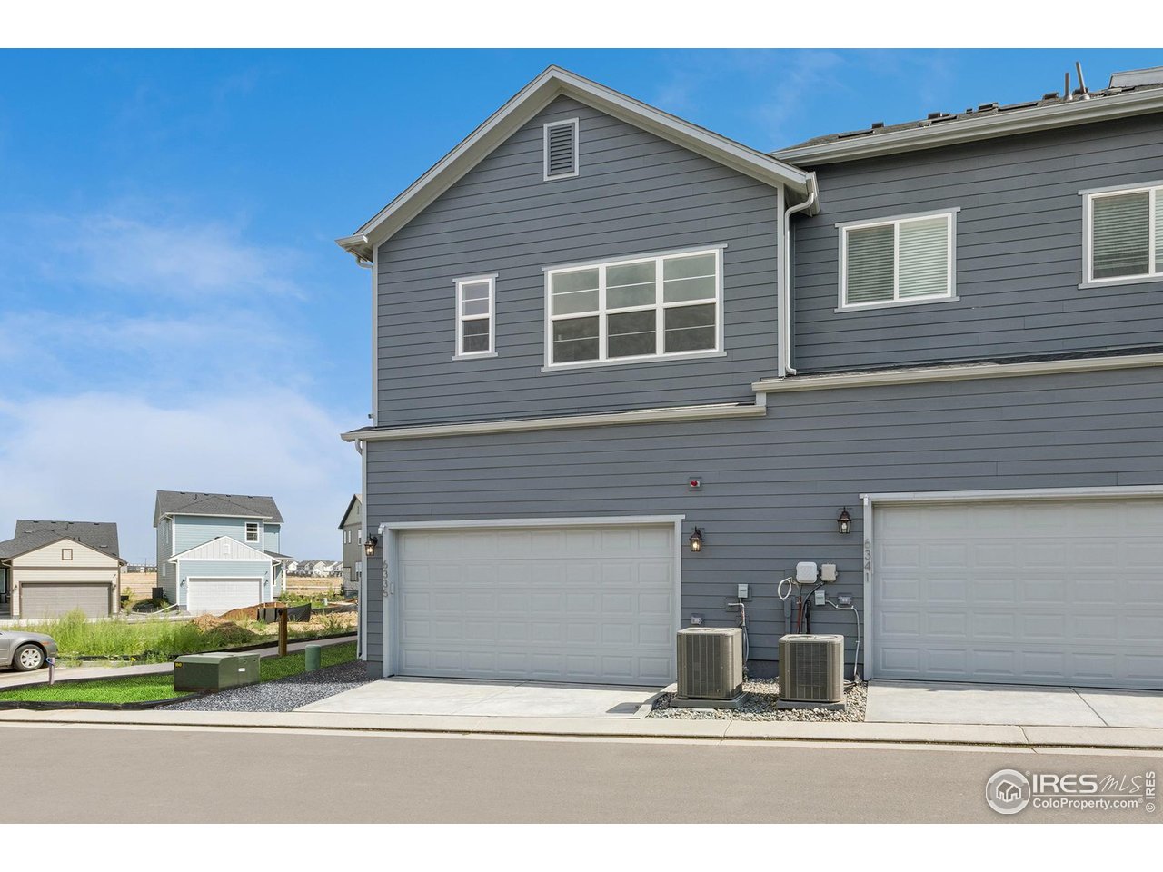 6335 Elk Pass Ln
