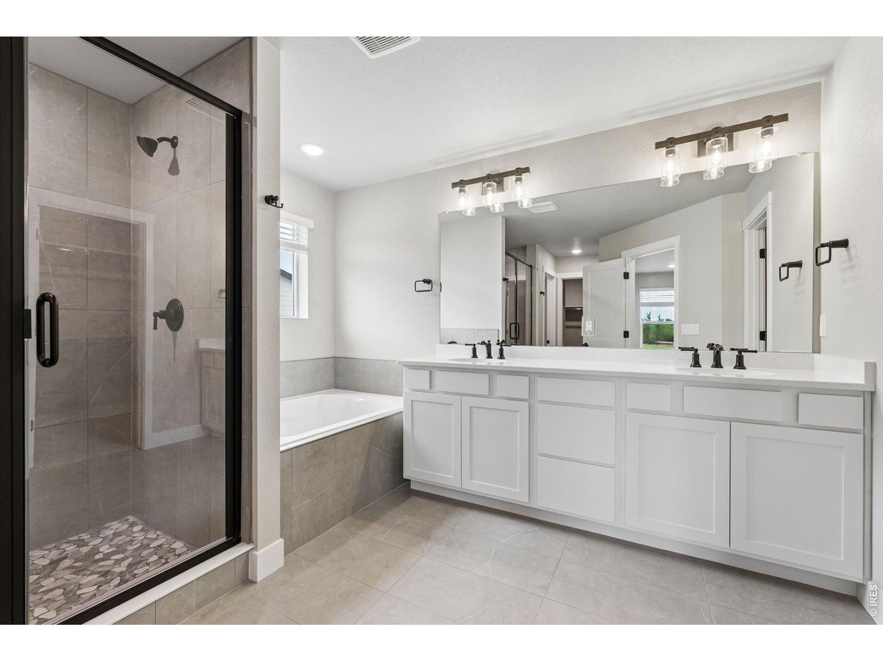 1609 Baltusrol Ct
