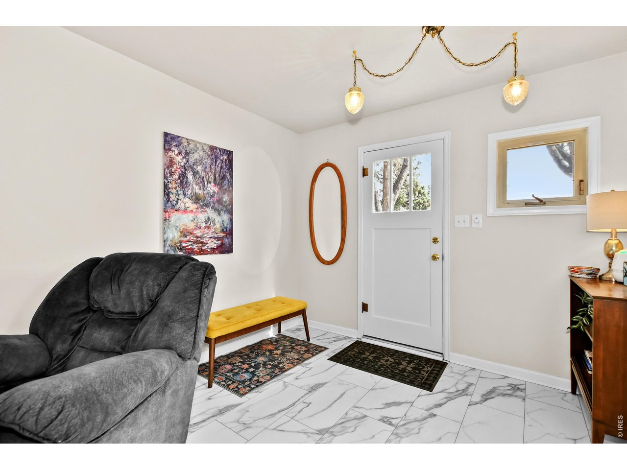 222 Maple Ave