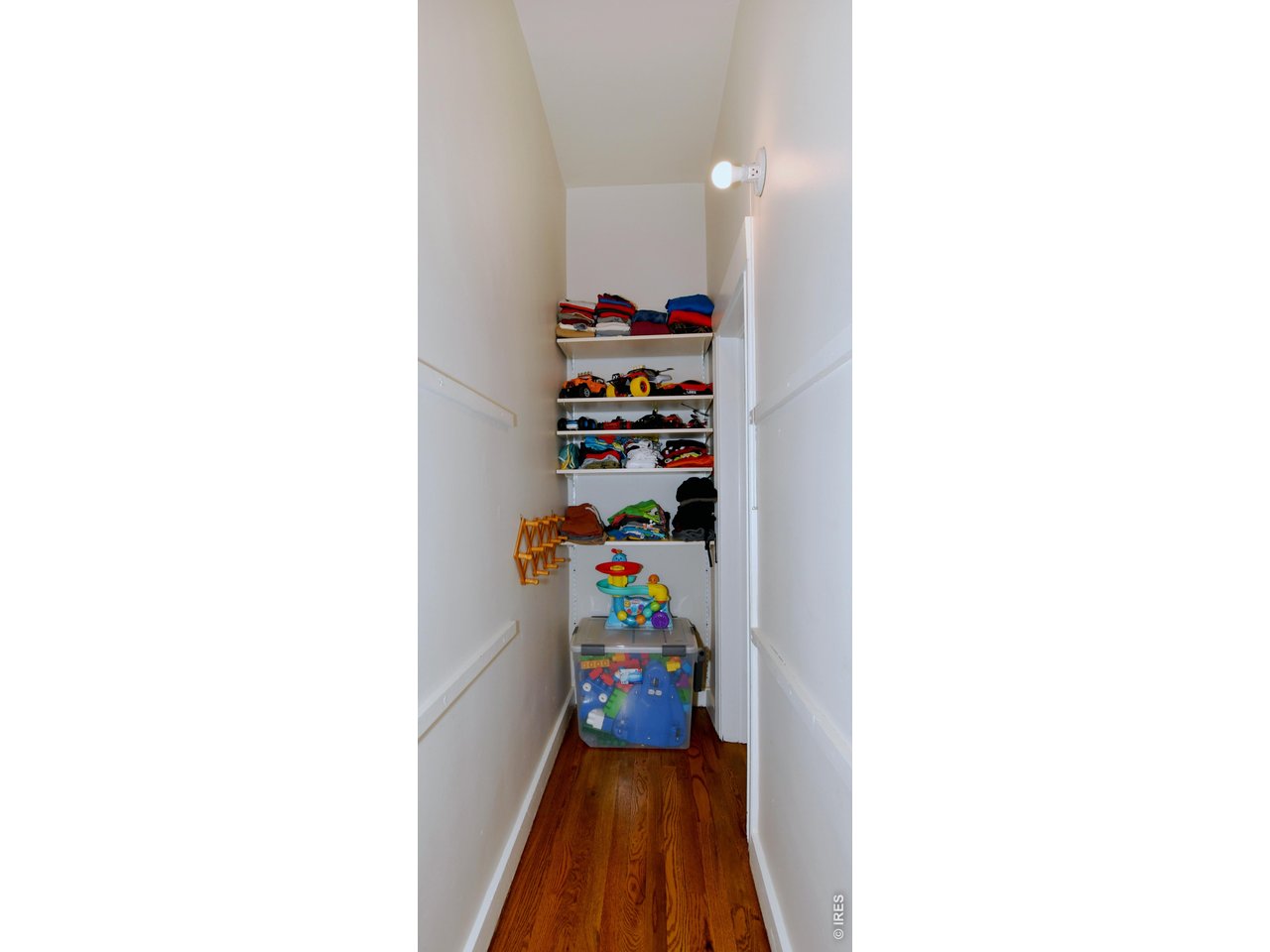 222 Maple Ave
