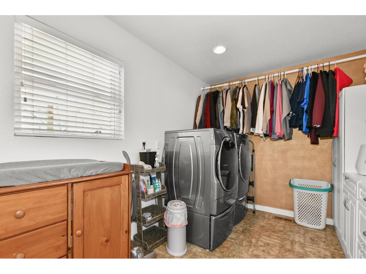 222 Maple Ave