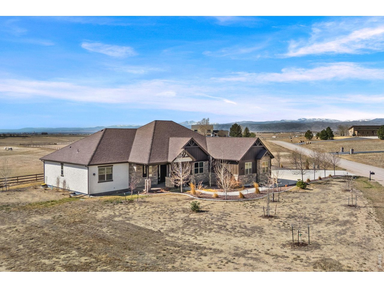 5821 Dakota Ct