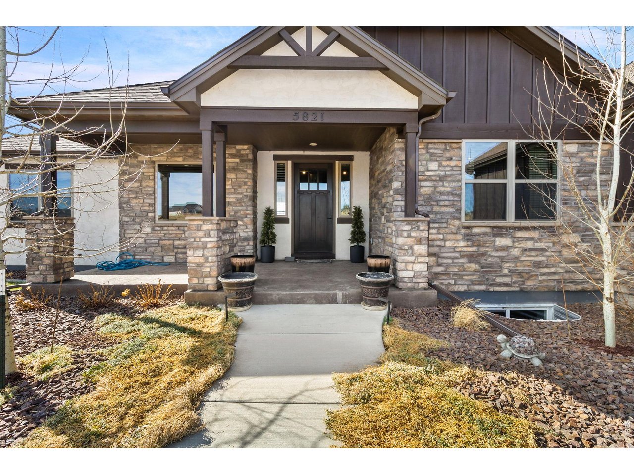 5821 Dakota Ct
