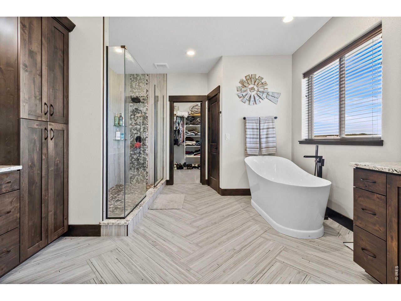5821 Dakota Ct
