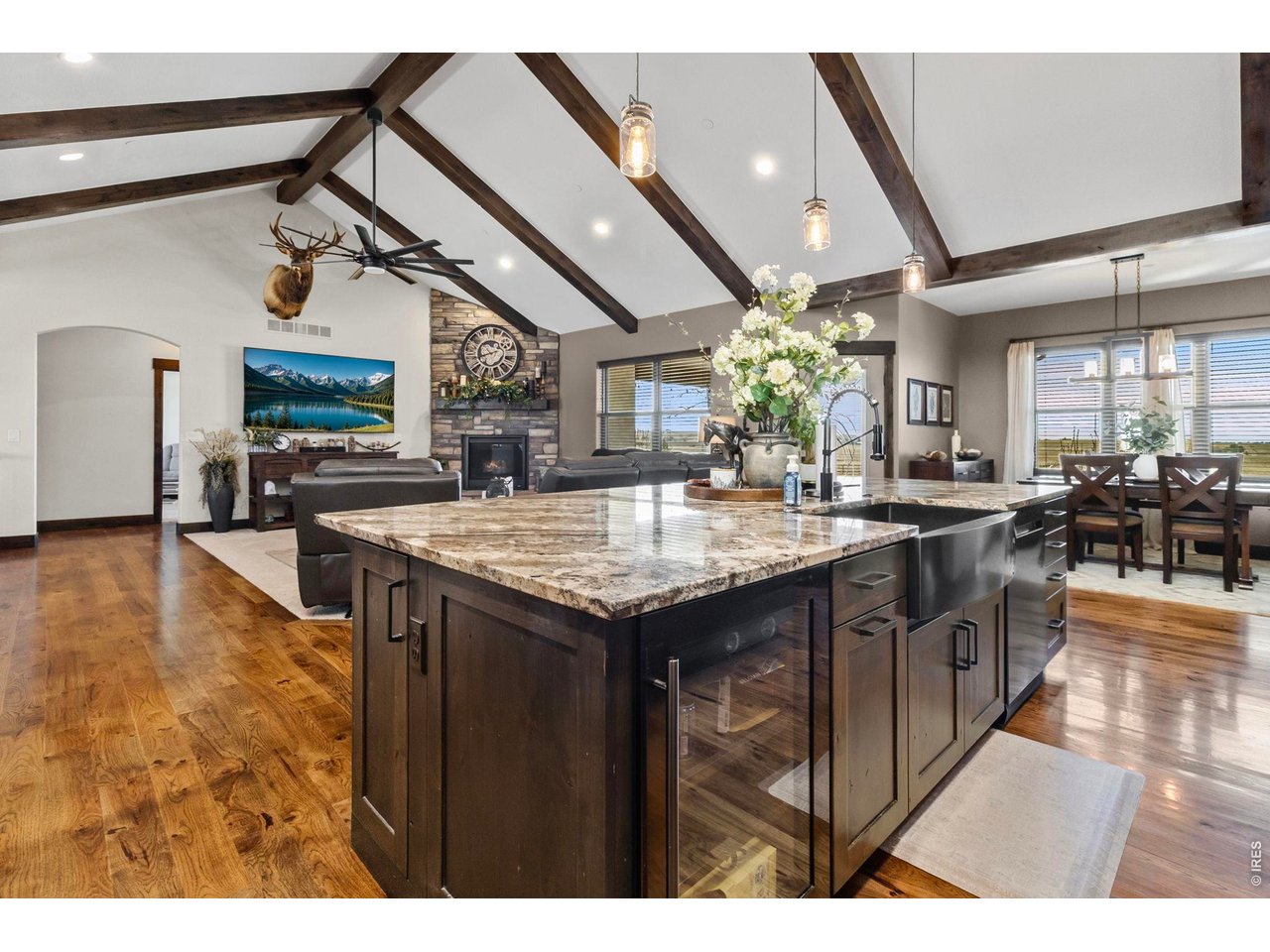 5821 Dakota Ct