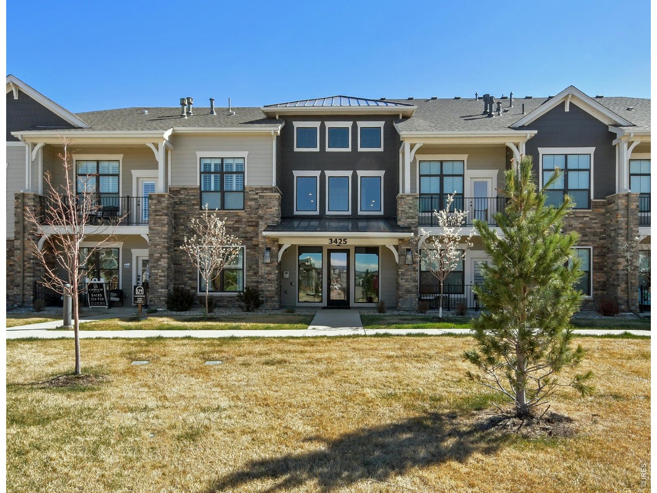 3425 Triano Creek Dr 201