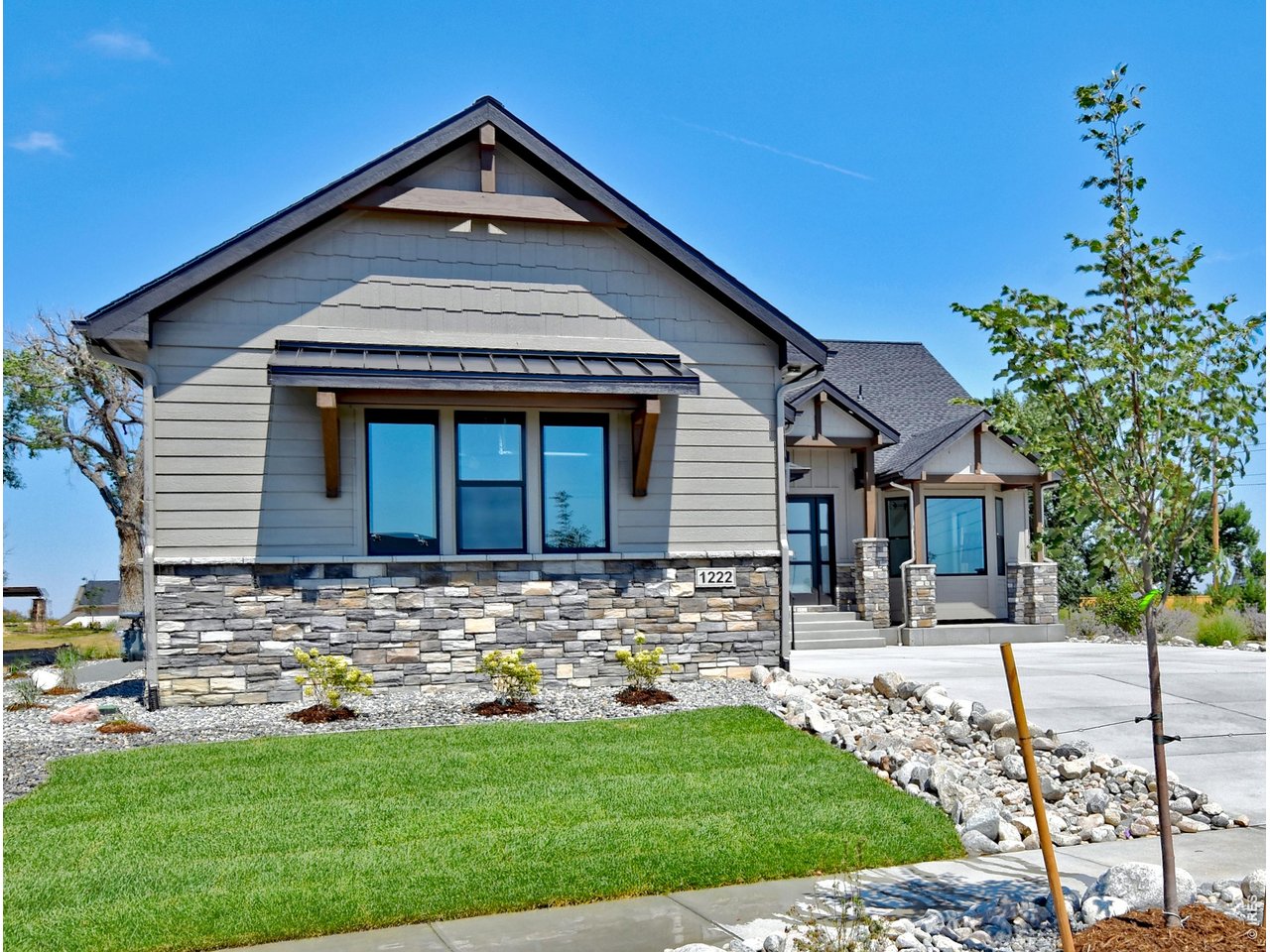1222 Eliza Ave