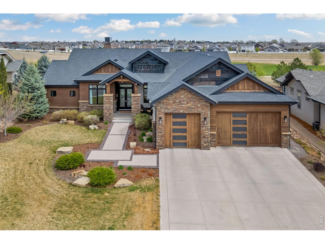 3922 Ridgeline Dr