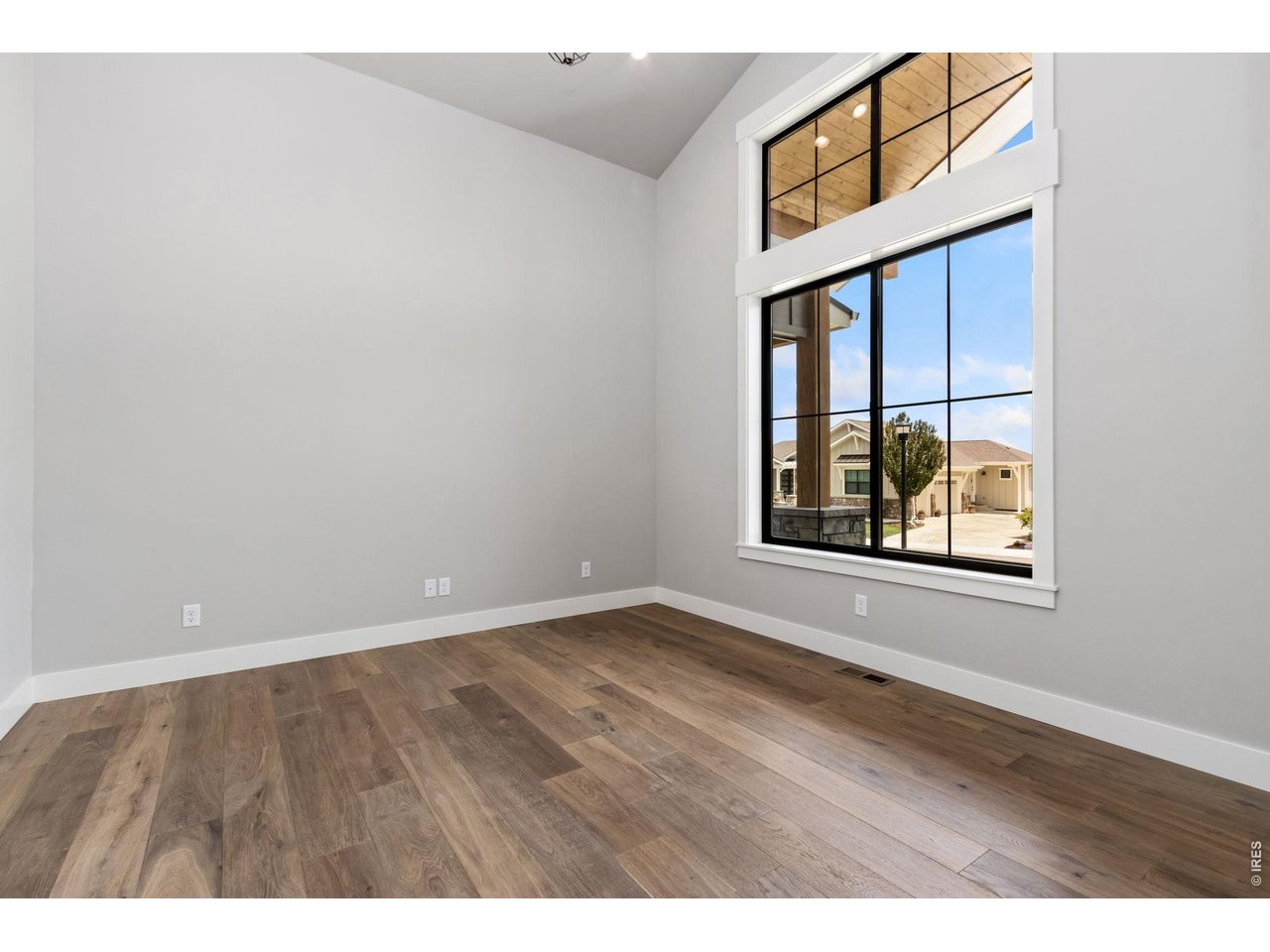 6325 Sanctuary Dr