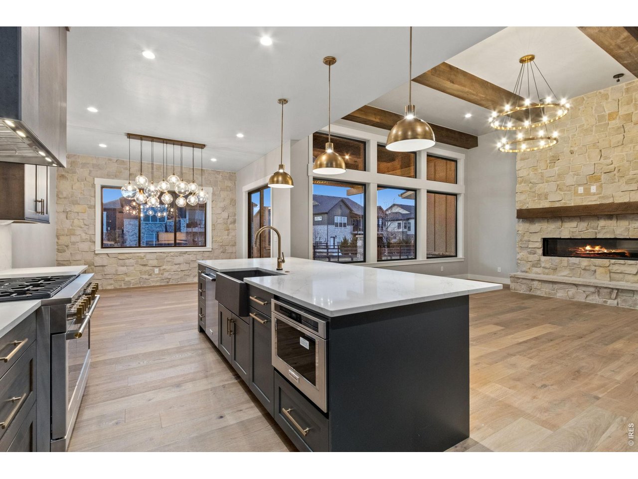 6325 Sanctuary Dr