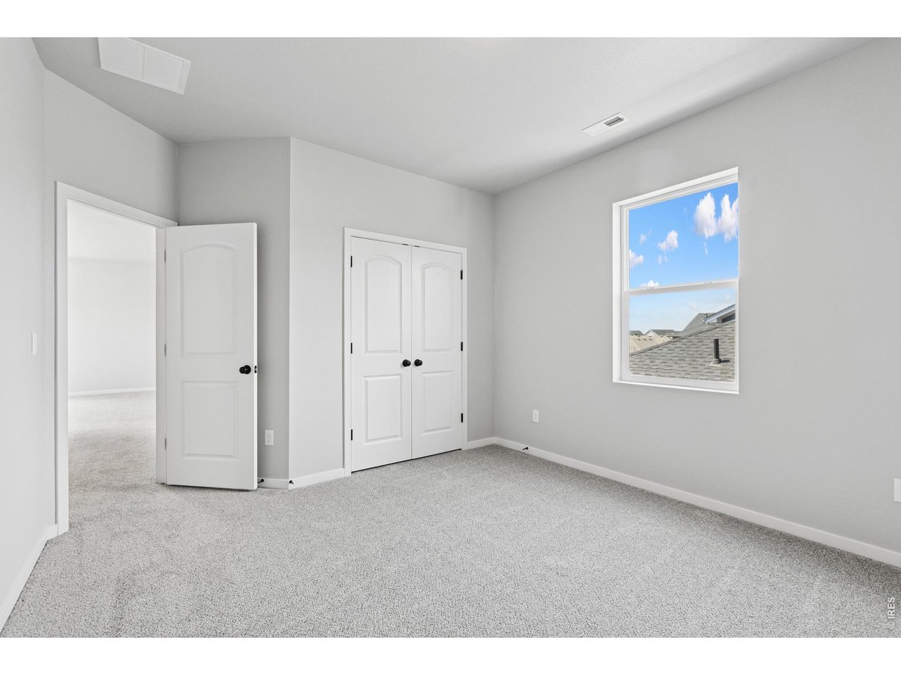 2749 Blue Iris Dr
