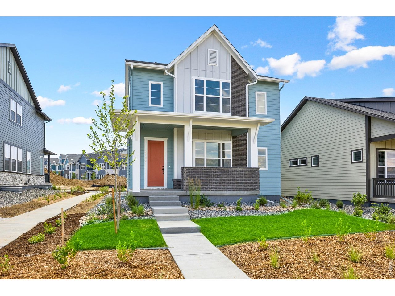 2749 Blue Iris Dr