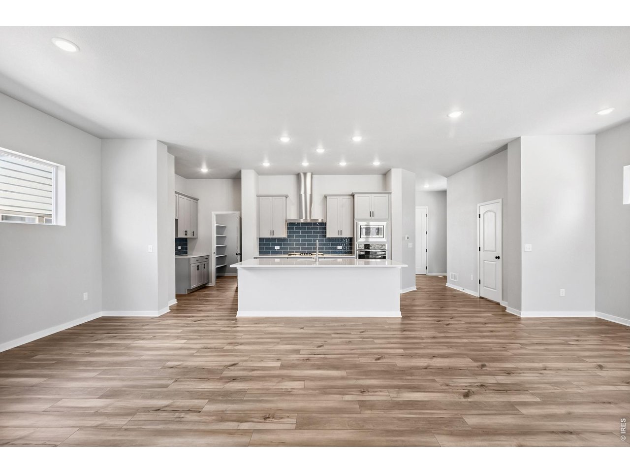 2749 Blue Iris Dr