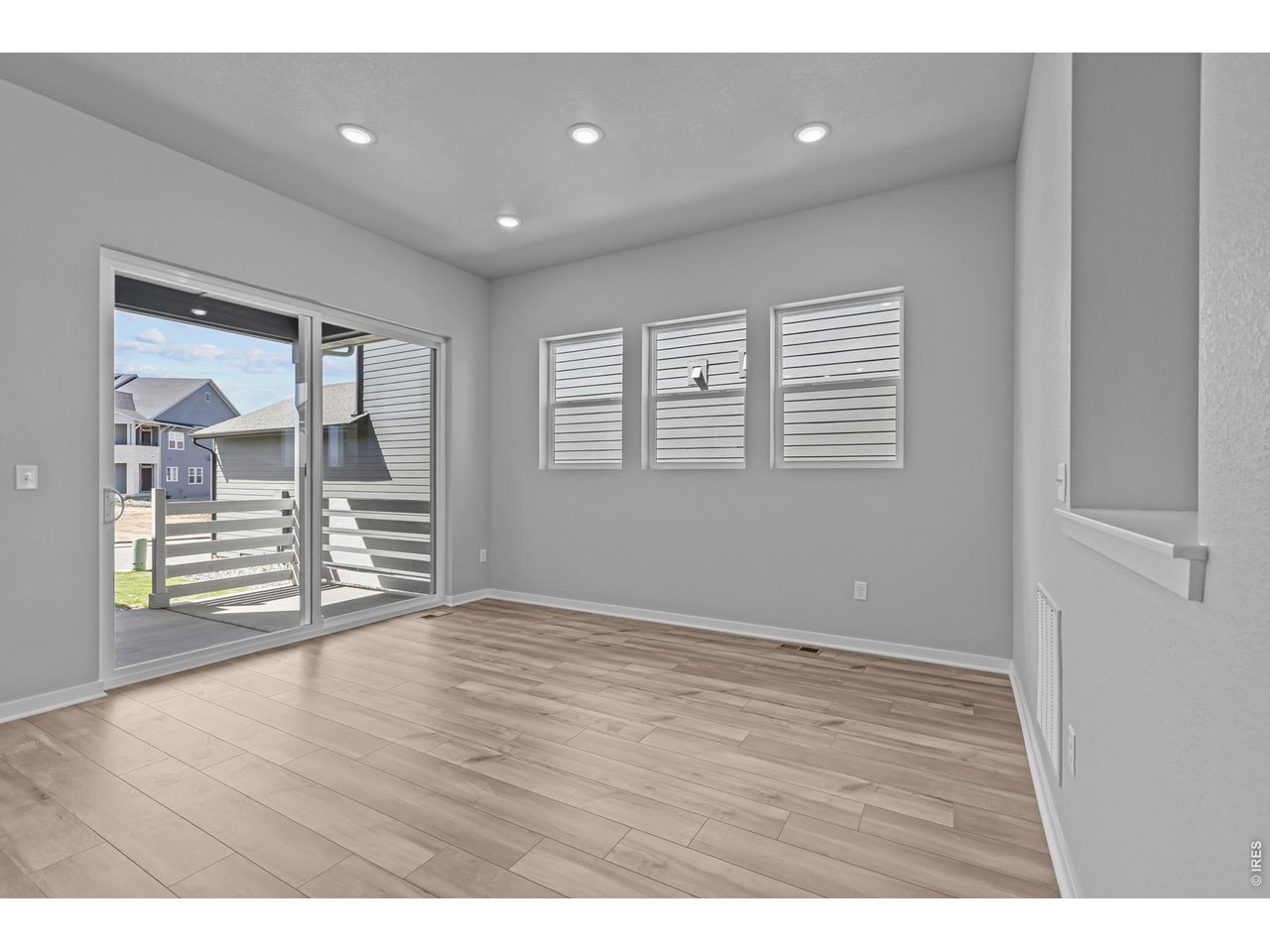 2769 Blue Iris Dr