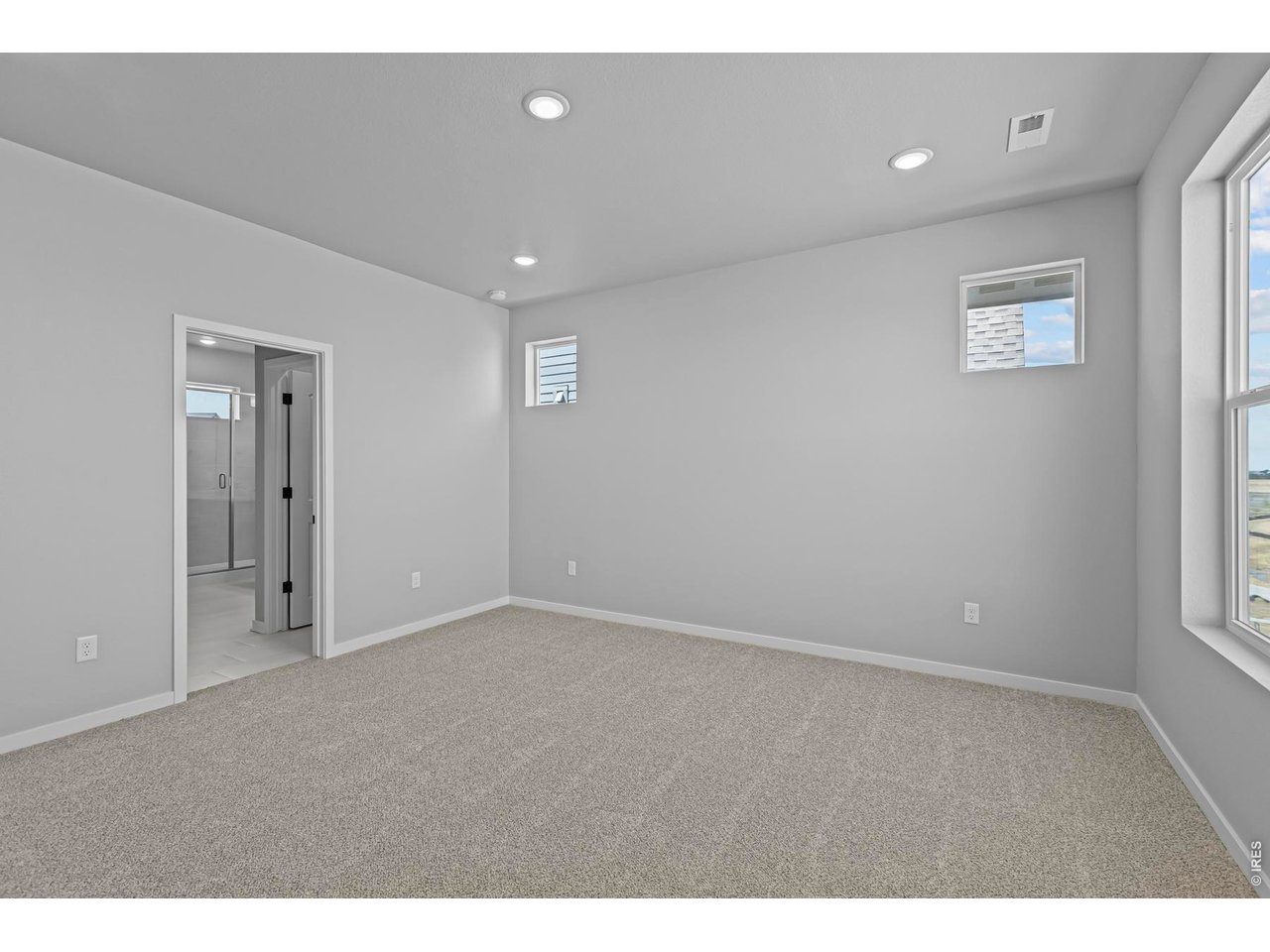 2769 Blue Iris Dr
