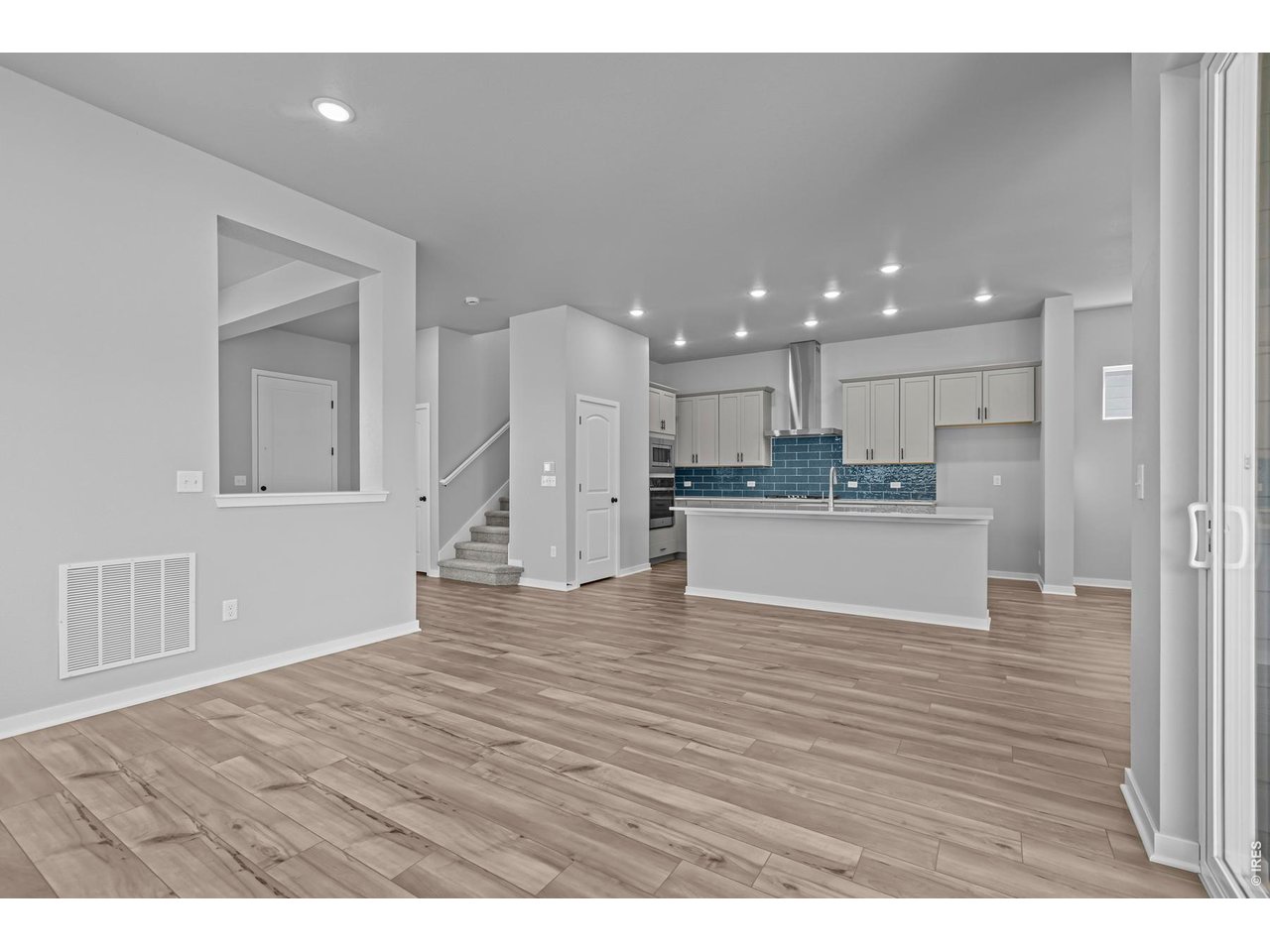 2769 Blue Iris Dr