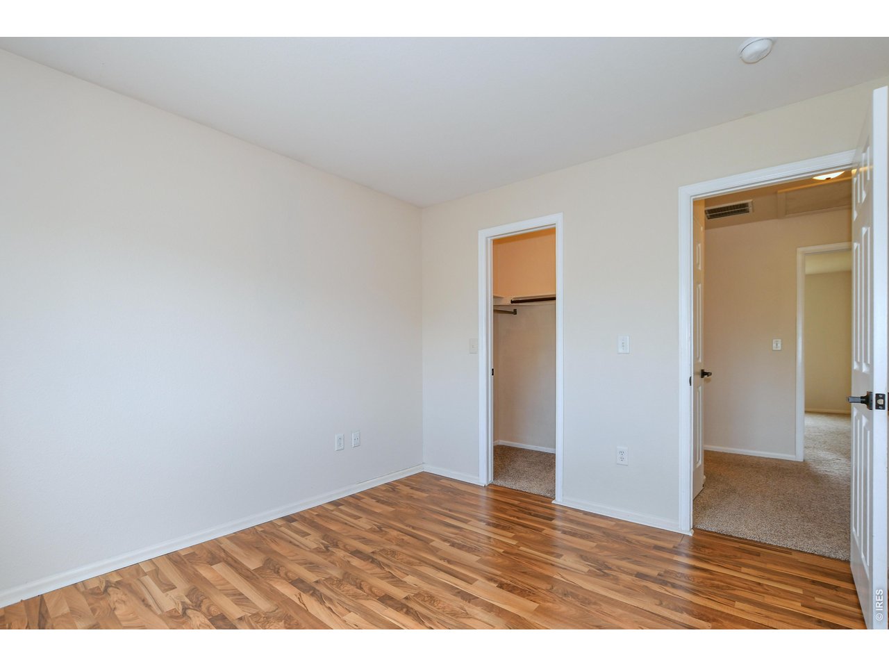 1216 102nd Ave