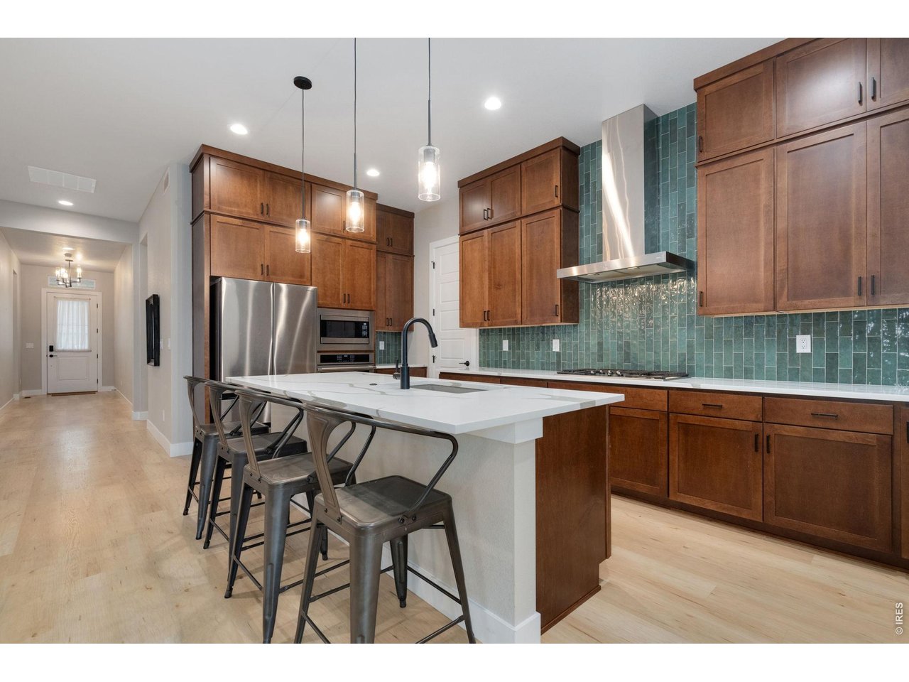 1232 Kitchel Lake Pkwy