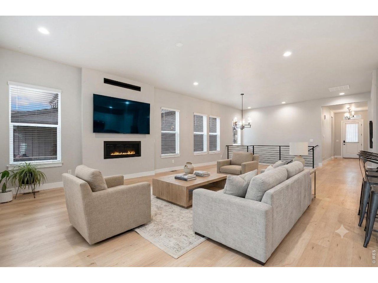 1232 Kitchel Lake Pkwy