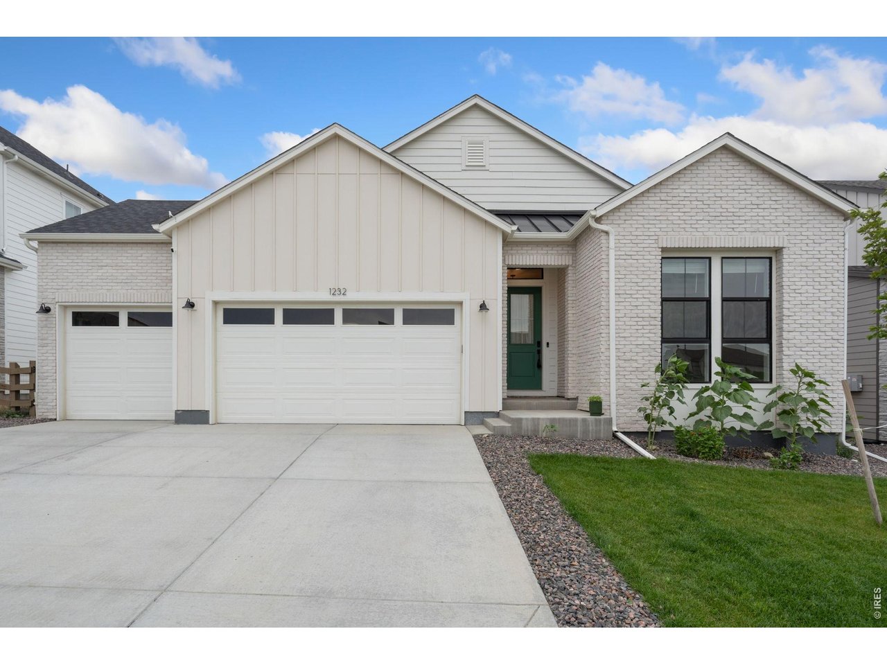 1232 Kitchel Lake Pkwy