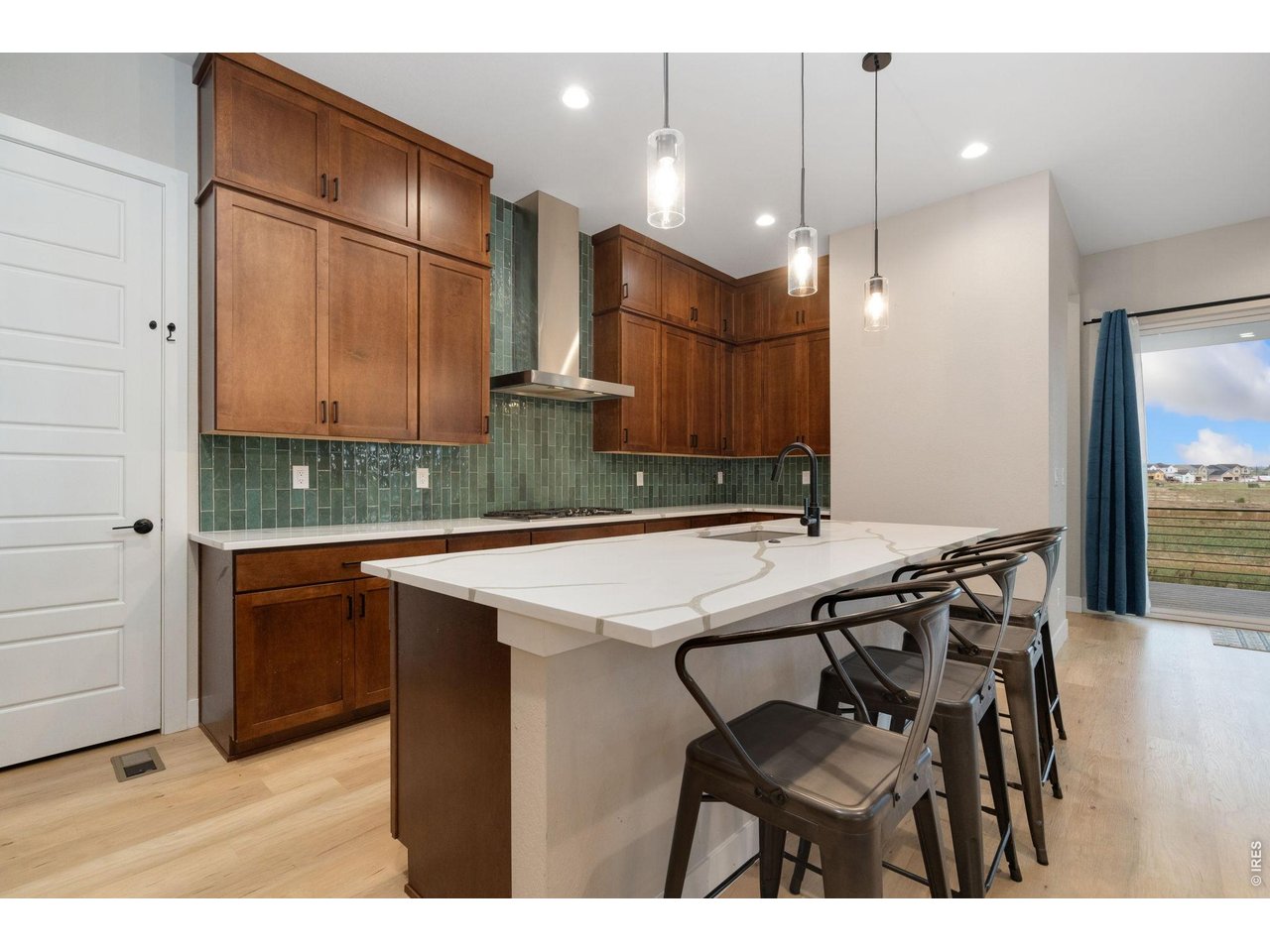 1232 Kitchel Lake Pkwy