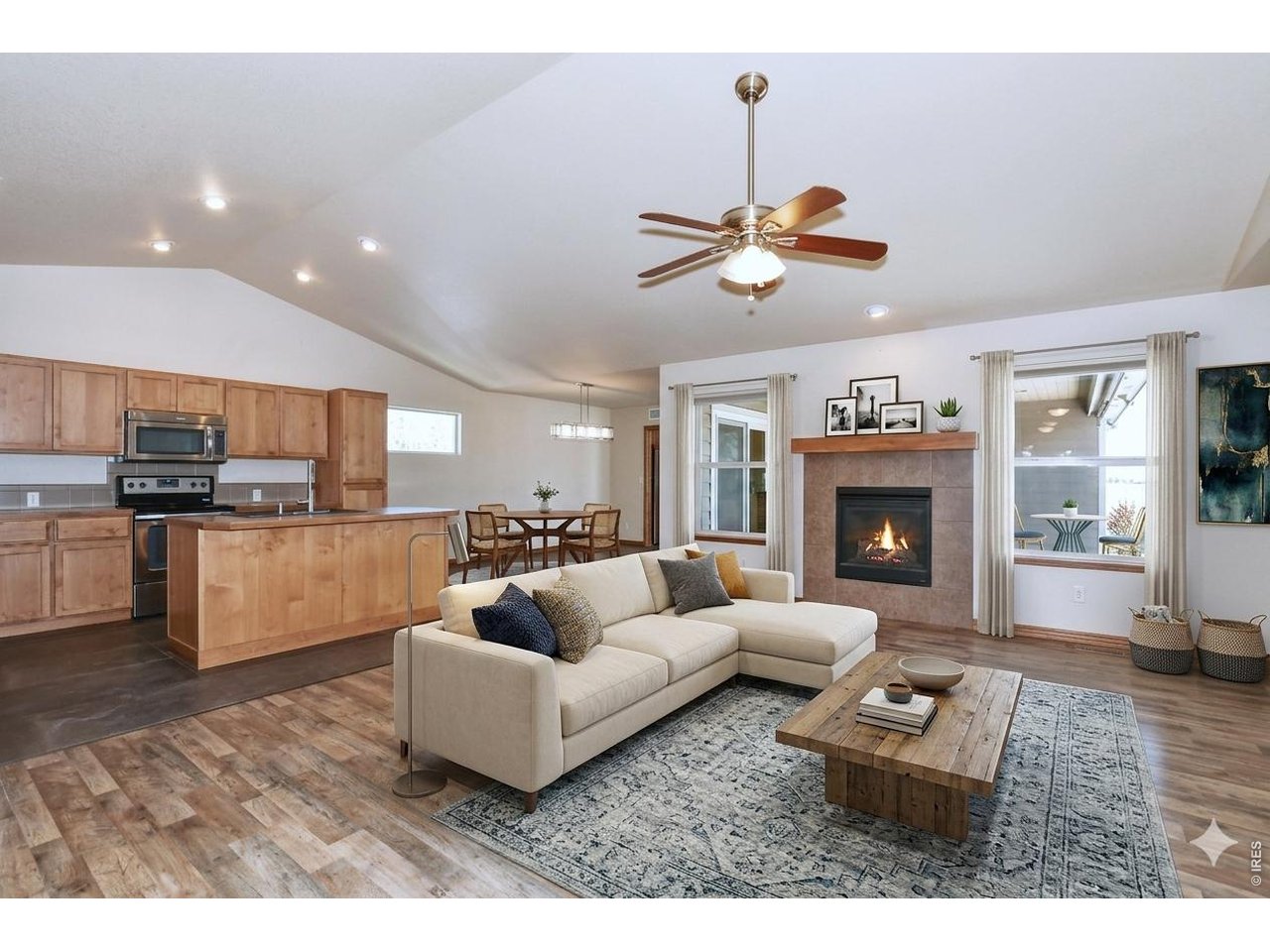 4479 Bragg Ln