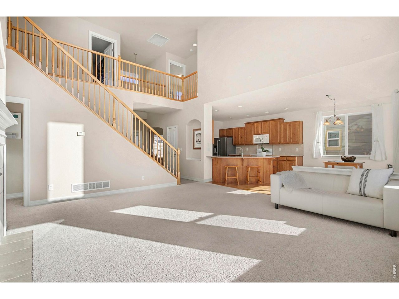 3242 Sedgwick Cir