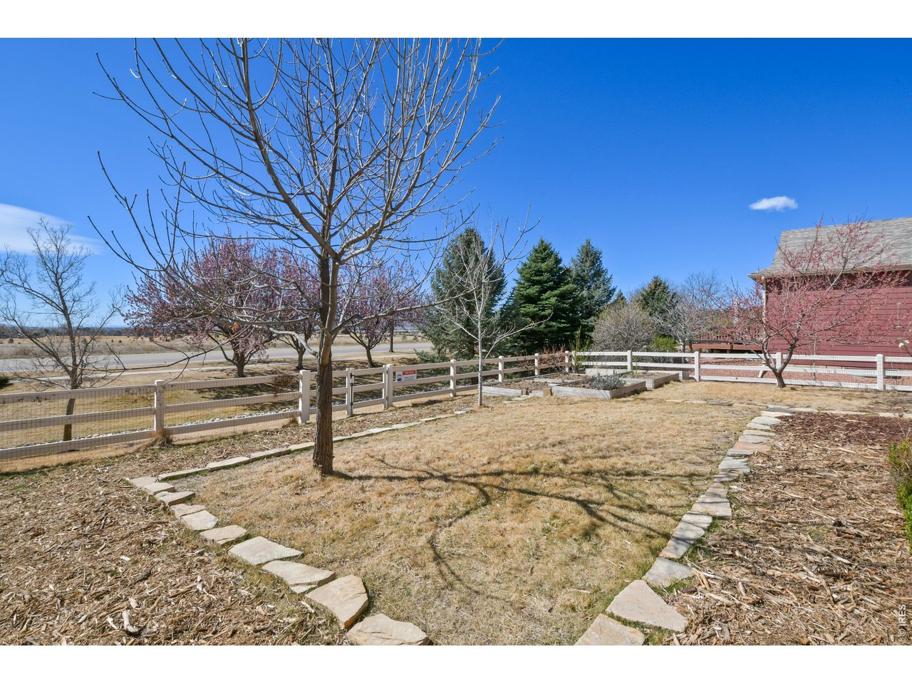 3242 Sedgwick Cir