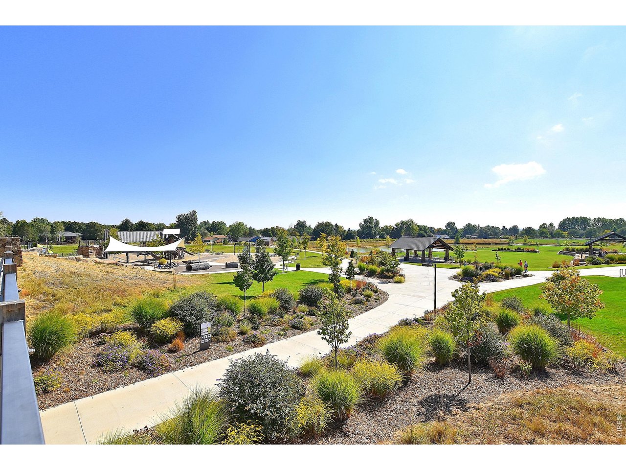 3242 Sedgwick Cir