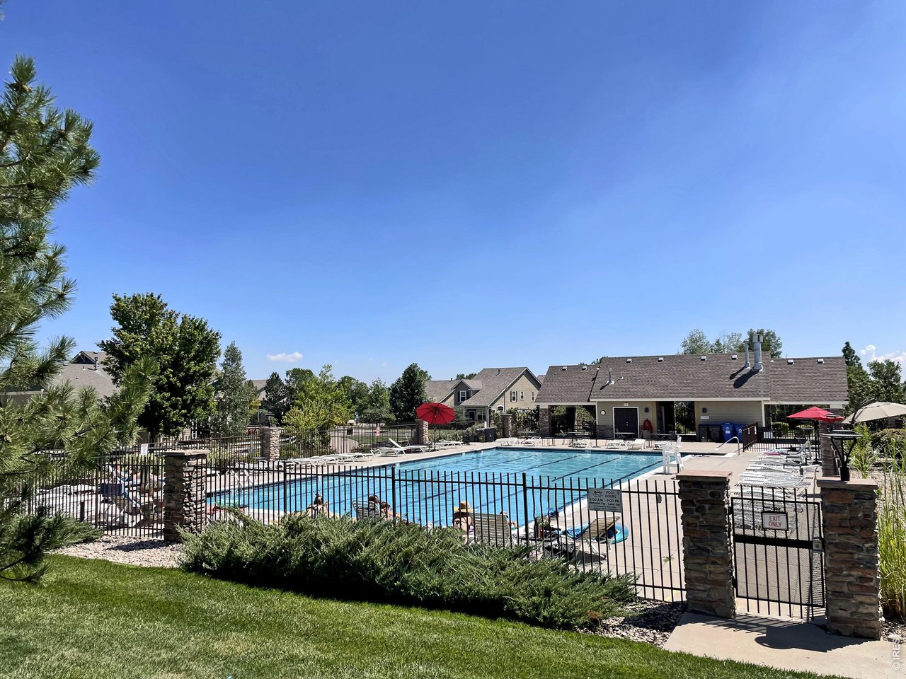 3242 Sedgwick Cir